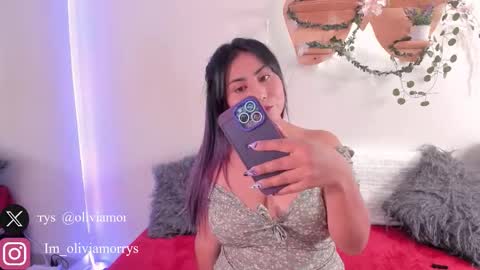 IG Im Oliviamorrys X OliviaMorrys online show from October 28, 7:30 pm