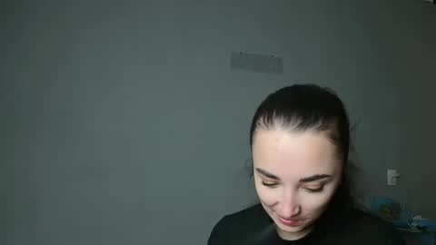 Olivia online show from December 13, 9:10 pm