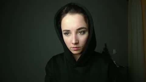 Olivia online show from February 4, 9:31 pm