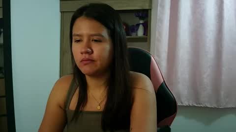 Olivia online show from February 22, 1:01 pm