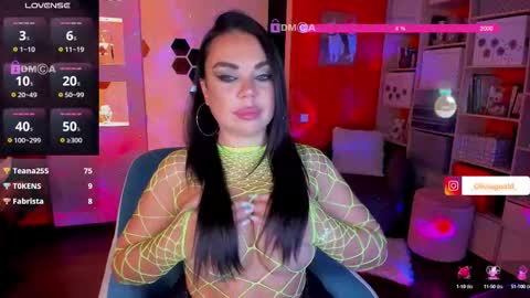 Oliviagoold online show from September 10, 9:04 pm