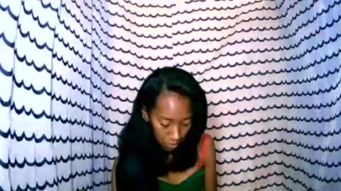 Snapshot of oliviah27 chatting on October 22, 7:46 am oliviah27 online show from October 22, 7:46 am