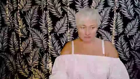 Kelly online show from October 10, 11:37 am