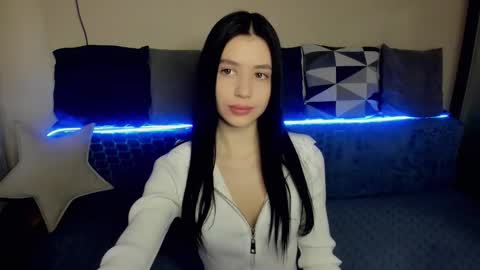 oliviarichi online show from January 6, 8:51 am