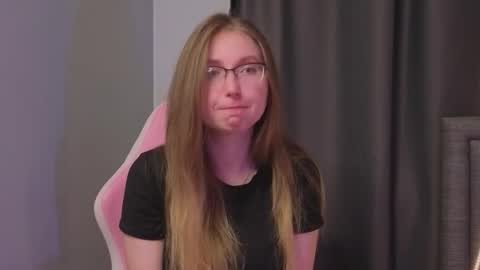 Kylie online show from September 10, 7:03 pm