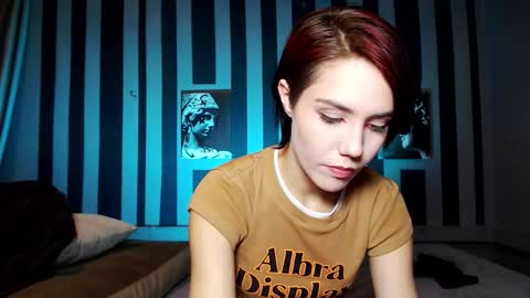 onaloon online show from November 25, 1:41 am