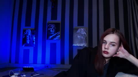 Snapshot of onessandra chatting on October 21, 7:45 am onessandra online show from October 21, 7:45 am