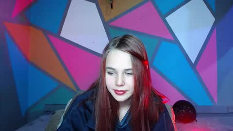 onessandra online show from November 14, 10:15 am