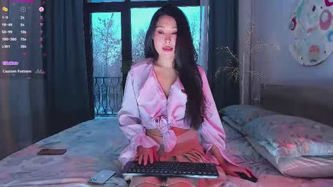 Amelia online show from November 9, 11:28 am