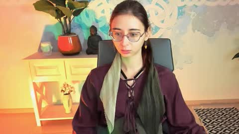 Snapshot of orianna_blade chatting on October 17, 9:12 am Orianna -  Hi Im into geek culture cosplay crafting LARP games. Shall we play DnD online show from October 17, 9:12 am