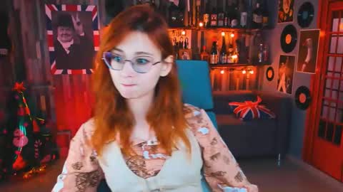 Snapshot of orianna_blade chatting on December 29, 7:11 pm Orianna -  Hi Im into geek culture cosplay crafting LARP games. Shall we play DnD online show from December 29, 7:11 pm
