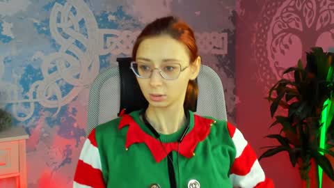 Snapshot of orianna_blade chatting on December 25, 9:13 am Orianna -  Hi Im into geek culture cosplay crafting LARP games. Shall we play DnD online show from December 25, 9:13 am