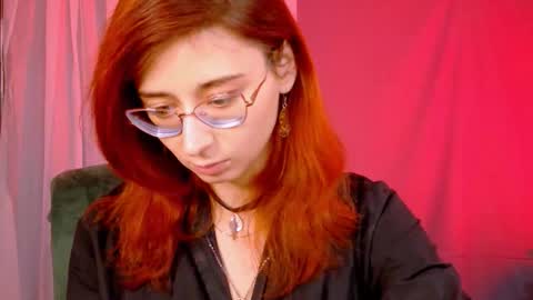 Snapshot of orianna_blade chatting on September 24, 2:27 pm Orianna -  Hi Im into geek culture cosplay crafting LARP games. Shall we play DnD online show from September 24, 2:27 pm