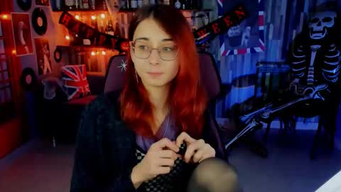 Snapshot of orianna_blade chatting on October 21, 9:24 am Orianna -  Hi Im into geek culture cosplay crafting LARP games. Shall we play DnD online show from October 21, 9:24 am