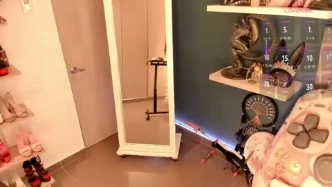 oriana online show from February 2, 9:36 pm