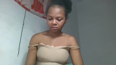 Snapshot of ornellahhh chatting on October 22, 6:24 pm ornellahhh online show from October 22, 6:24 pm