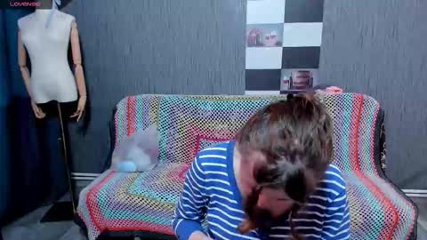 Ella online show from October 6, 8:31 am