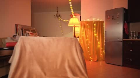 Katrin Vebber online show from February 19, 9:47 pm