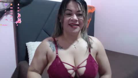 pamela_echeverria online show from October 22, 10:31 am