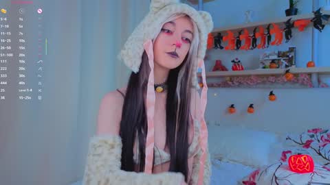 Molly online show from October 31, 3:27 pm