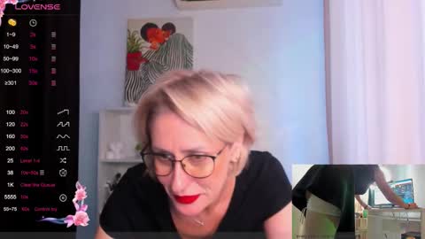 pamellamurphy online show from October 17, 8:06 am