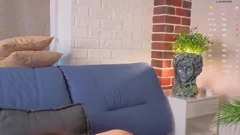 pamilarakestraw online show from November 26, 8:26 am