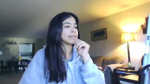 Snapshot of pancakepeachez chatting on January 21, 5:09 pm PancakePeachez online show from January 21, 5:09 pm