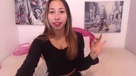 Paola online show from December 20, 12:31 pm