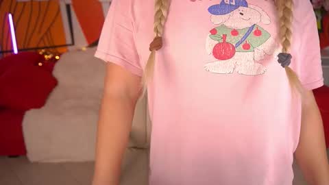 Lia online show from November 8, 10:09 am