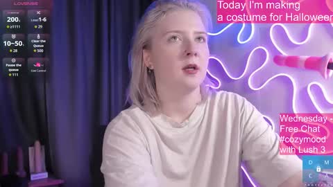 LunaAlan online show from October 16, 4:15 am