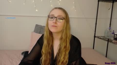 pattyworld69 online show from March 5, 11:44 pm