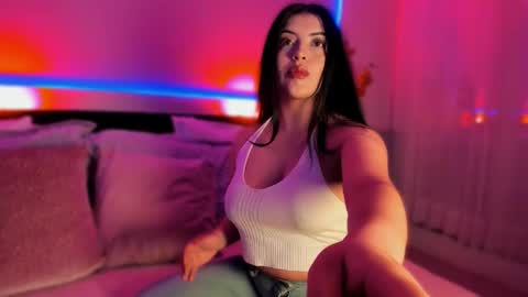 Pau online show from February 23, 12:04 pm