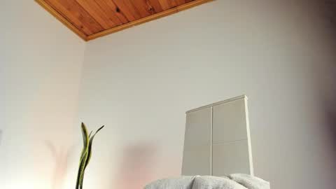 Paula perez - online show from October 26, 4:19 am