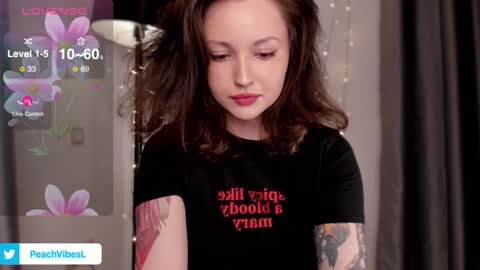 Lili online show from December 20, 9:28 pm