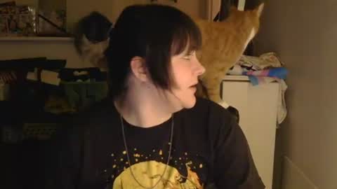 peakobunny online show from December 15, 11:10 pm