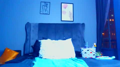 Pearl online show from December 2, 7:05 pm