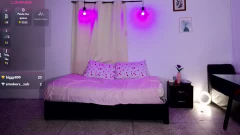 peggy-funn online show from October 3, 2:27 am