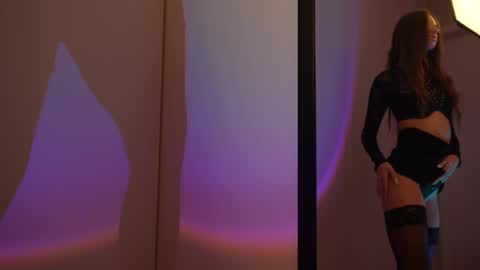 Pelagy Show time 2-10 pm Dubai time zone online show from December 12, 6:10 pm