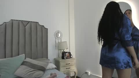 Snapshot of penelope_douglas chatting on October 21, 3:43 am penelope douglas online show from October 21, 3:43 am