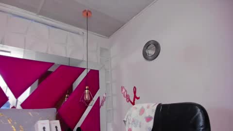 Penelope online show from February 18, 2:49 am