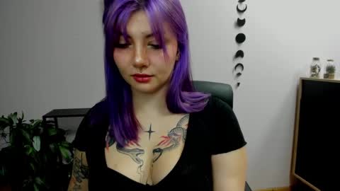 Gabbie online show from December 18, 3:11 pm