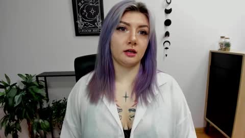 Gabbie online show from February 1, 7:57 am