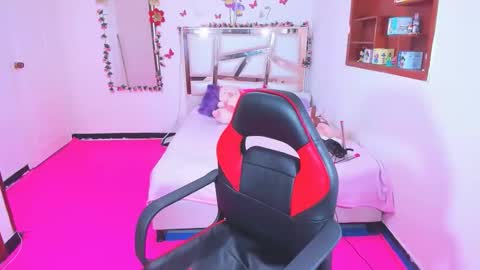 PERLA online show from February 7, 3:10 am