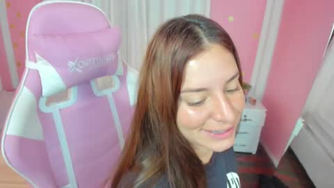 Marie online show from November 8, 9:25 am