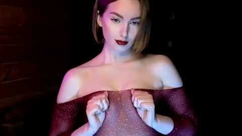 Snapshot of personal_devil chatting on February 21, 6:48 pm personal_devil online show from February 21, 6:48 pm