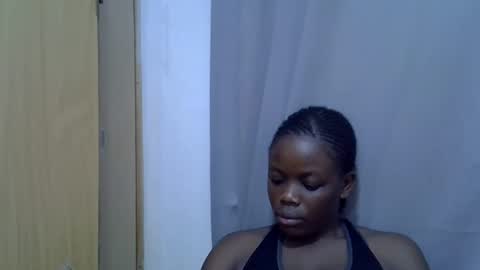 petite_melan online show from September 15, 6:43 am