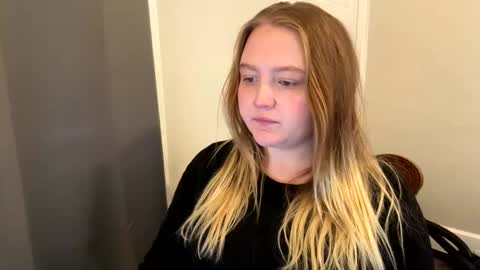 PhatAssBlond online show from January 21, 5:20 pm