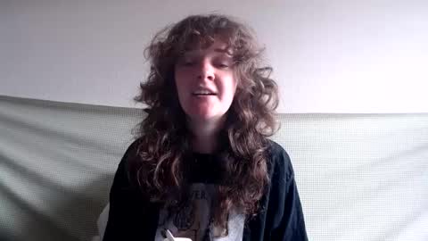 sophie online show from March 6, 3:02 pm