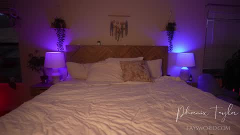 Snapshot of phoenix_taylor chatting on September 26, 2:20 am PHOENIX TAYLOR online show from September 26, 2:20 am