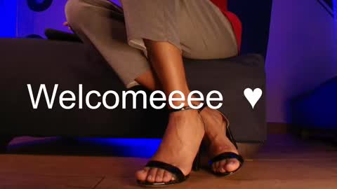 Snapshot of pia_mo chatting on October 12, 2:36 am Special Couple Show - WELCOME TO XMAS 5 and 6 December - 2 at 8 pm COL hour online show from October 12, 2:36 am
